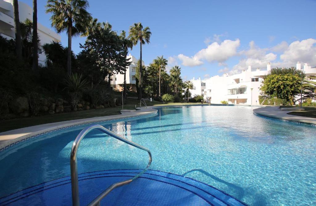 Estepona Golf Apartment Eksteriør bilde